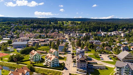 Vue plongeante de la Vallée de Joux
