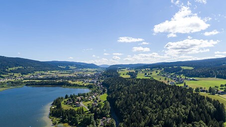 Vue aérienne de la Vallée de Joux